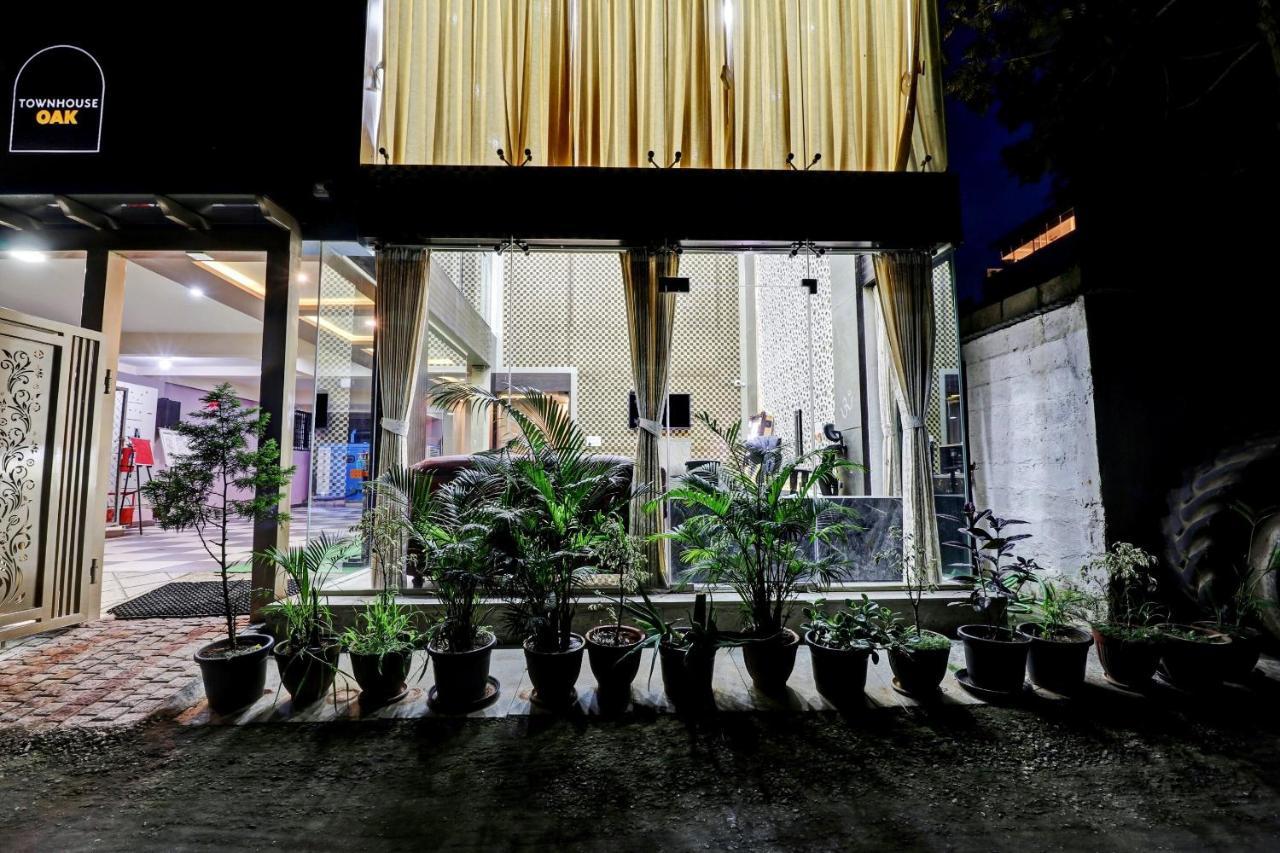 Townhouse Oak Dreamland Suites Yelahanka Bagian luar foto