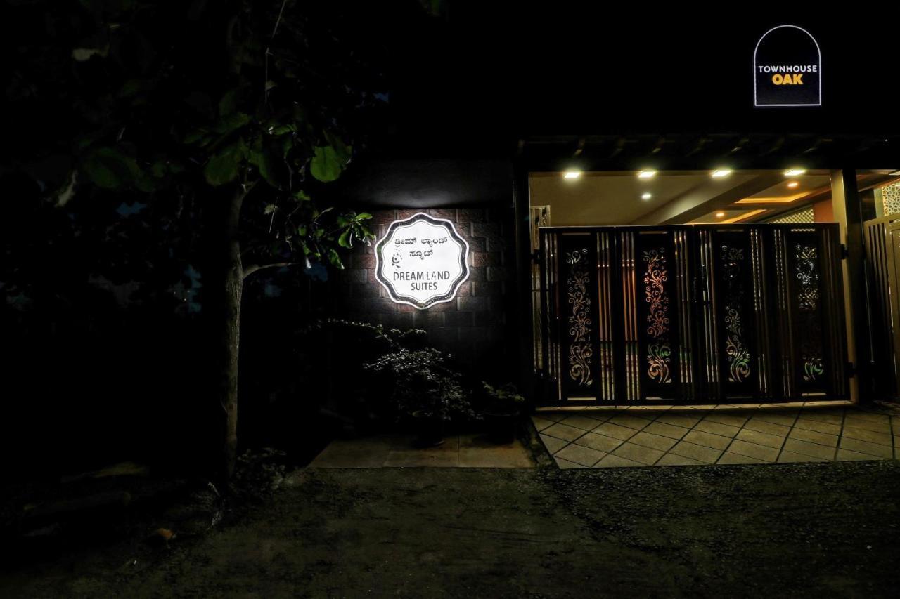 Townhouse Oak Dreamland Suites Yelahanka Bagian luar foto