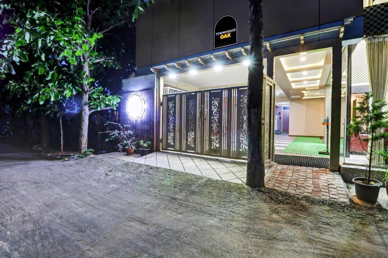Townhouse Oak Dreamland Suites Yelahanka Bagian luar foto