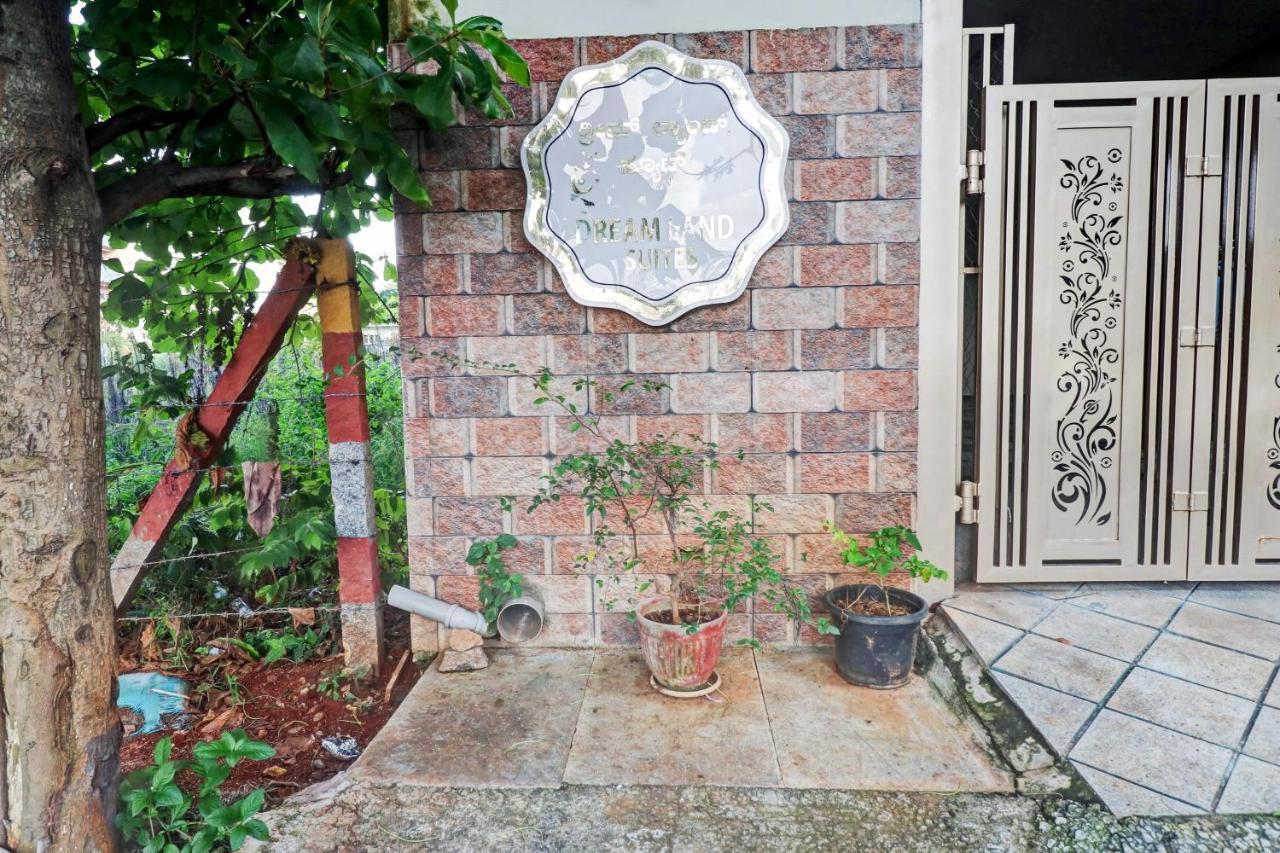 Townhouse Oak Dreamland Suites Yelahanka Bagian luar foto
