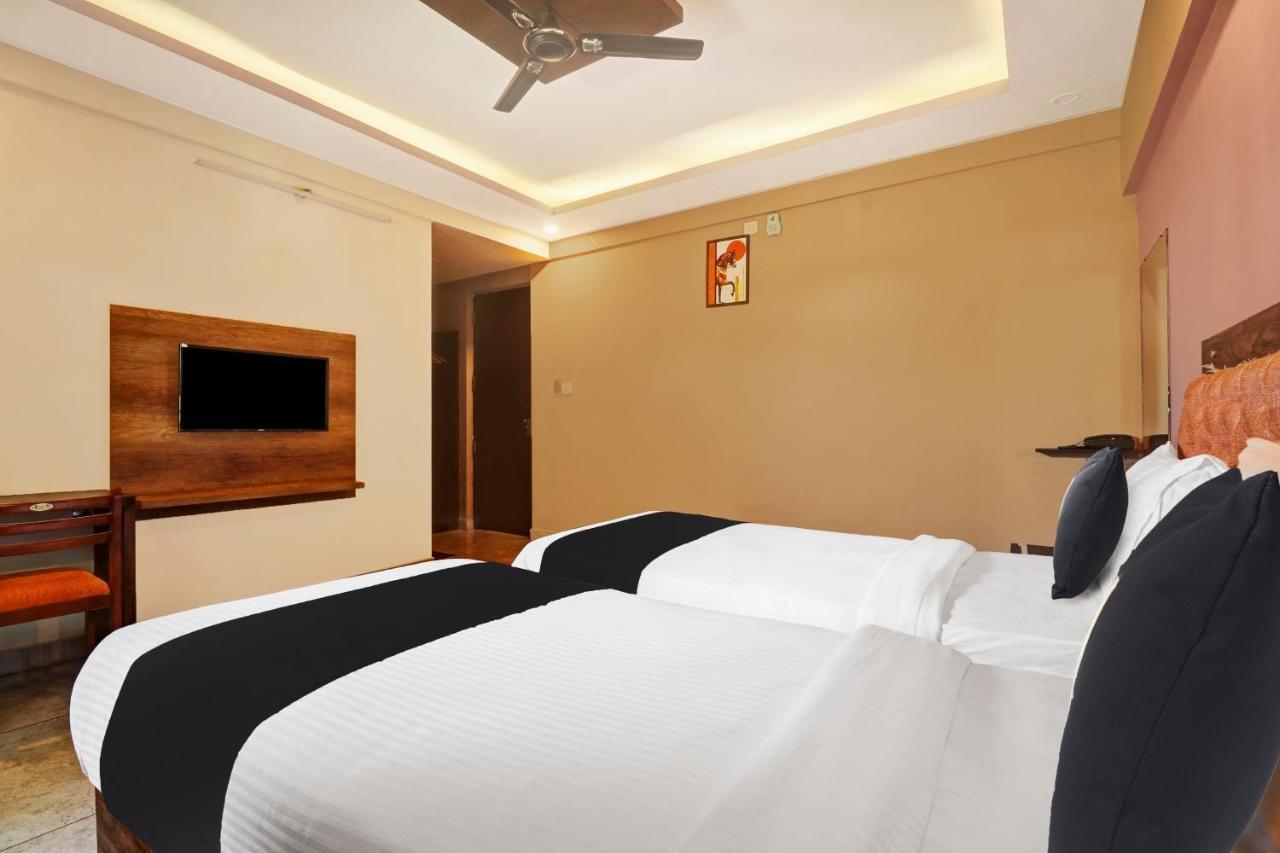 Townhouse Oak Dreamland Suites Yelahanka Bagian luar foto